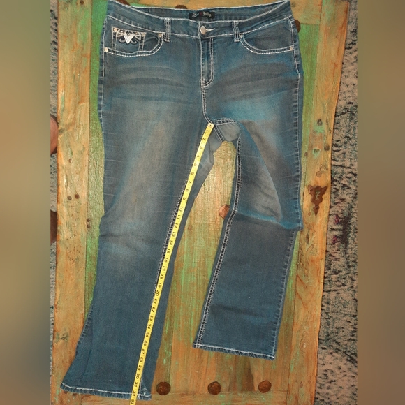 Women's Love Indigo Jeans size 16 good used condition, one flaw pictured - Picture 12 of 12